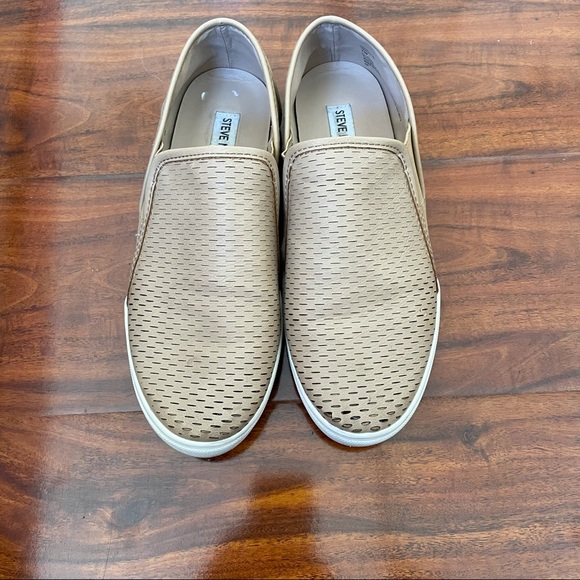 Steve Madden slip on sneaker shoes - Picture 7 of 7